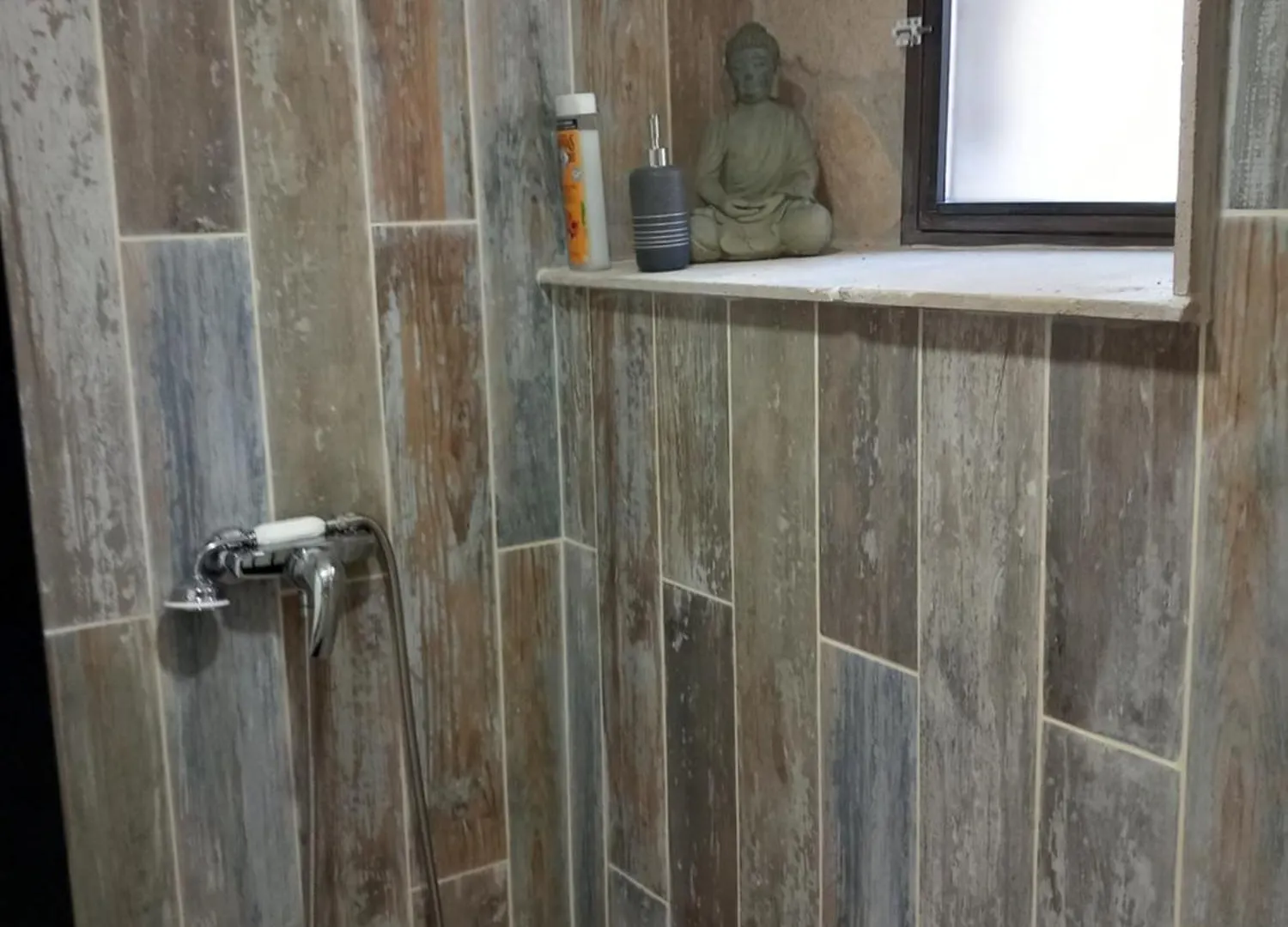 Chez Daniele Chambre Avec Jacuzzi Et Terrasse Privee 머스 0*,  프랑스